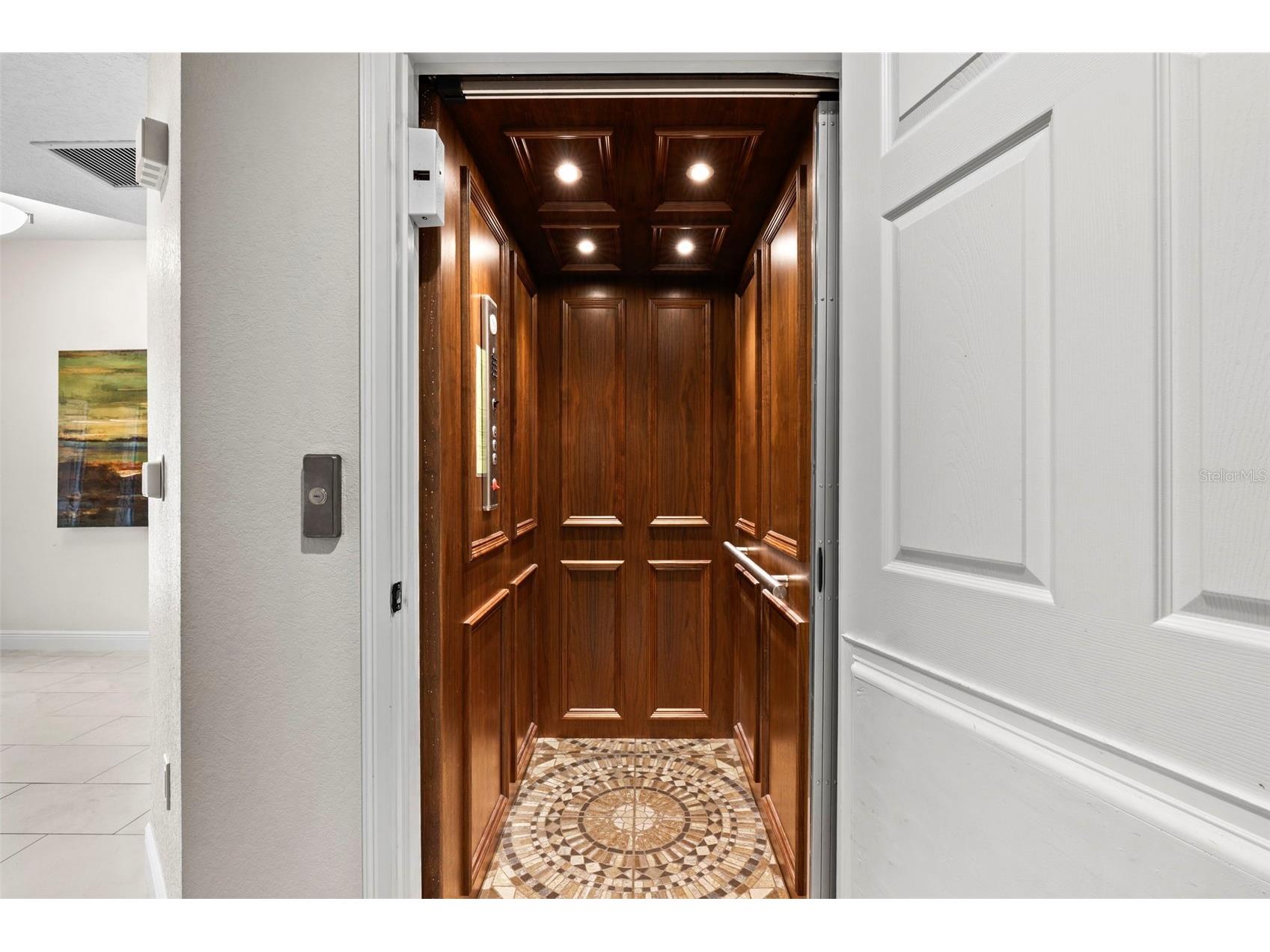 771 Date Palm Lane Saint Petersburg FL 33707 TB8491037 image20