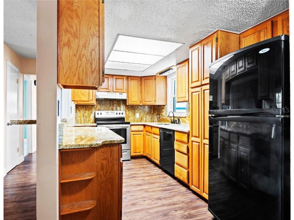 771 Murphy Avenue N Saint Petersburg FL 33703 TB8450623 image5