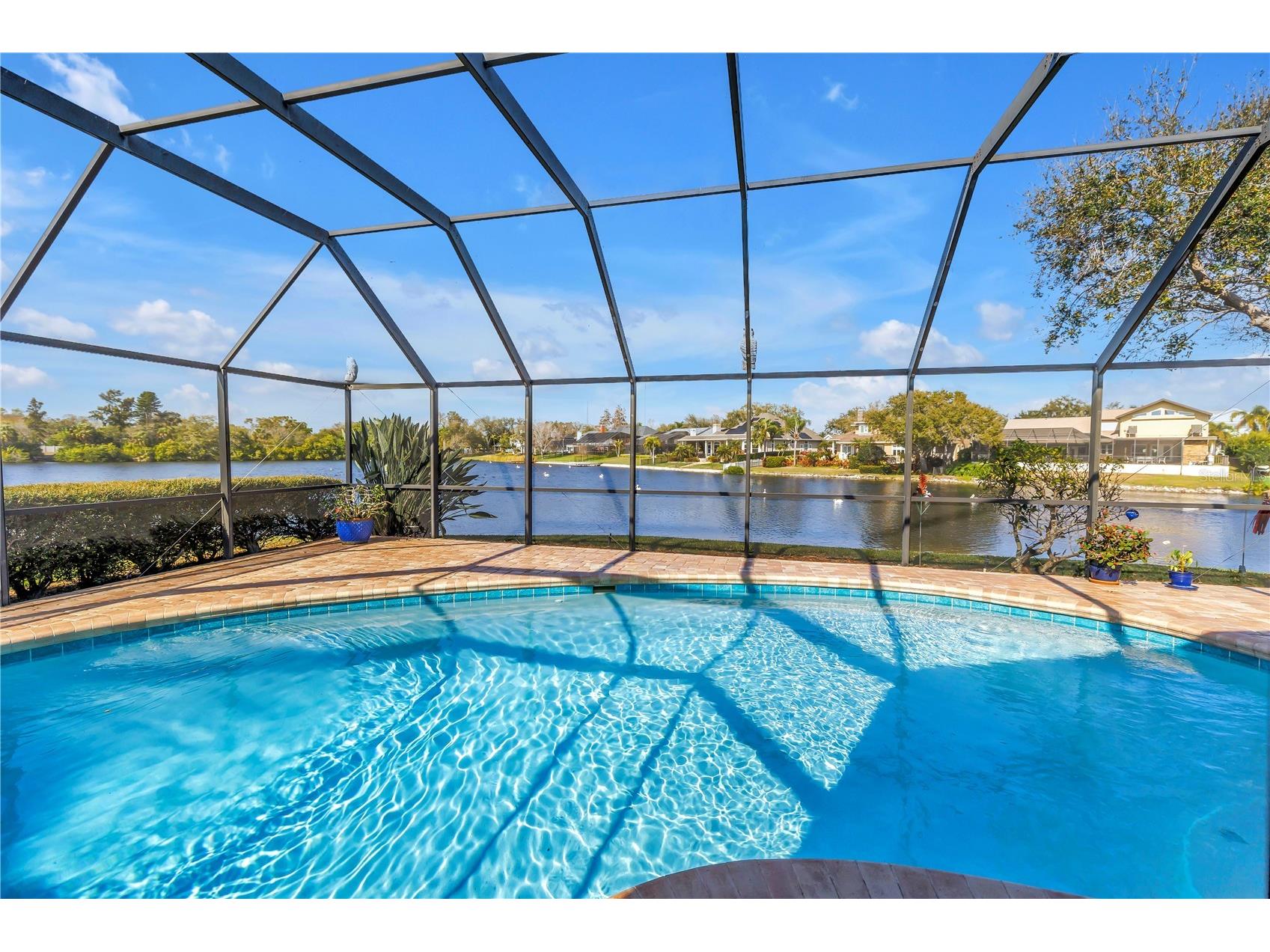 771 Suwannee Court NE Saint Petersburg FL 33702 TB8475160 image4