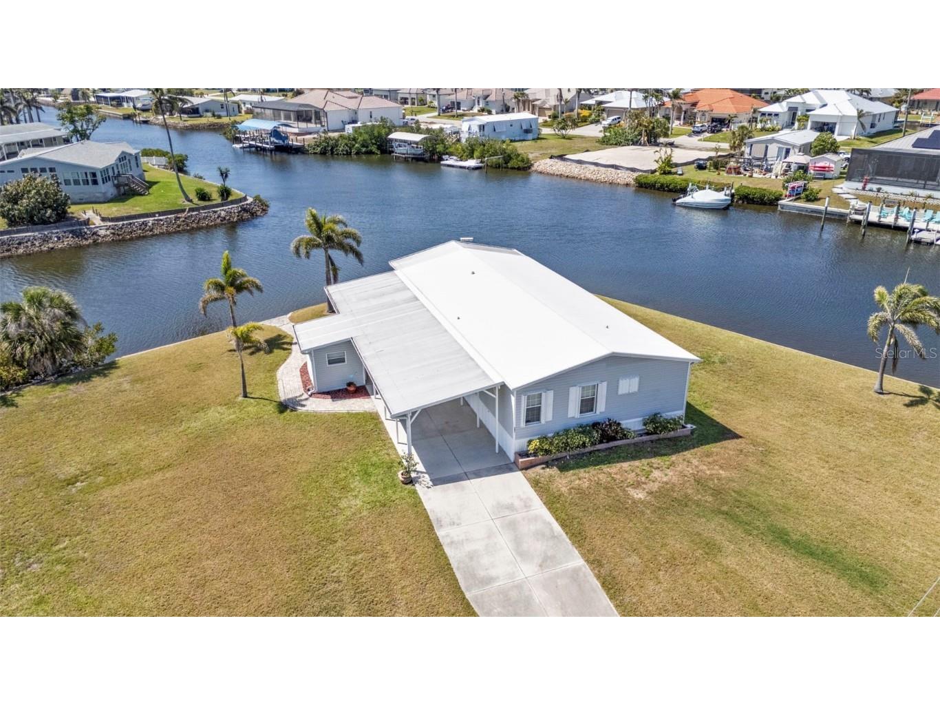 771 Tangerine Court Punta Gorda FL 33950 C7517648 image1