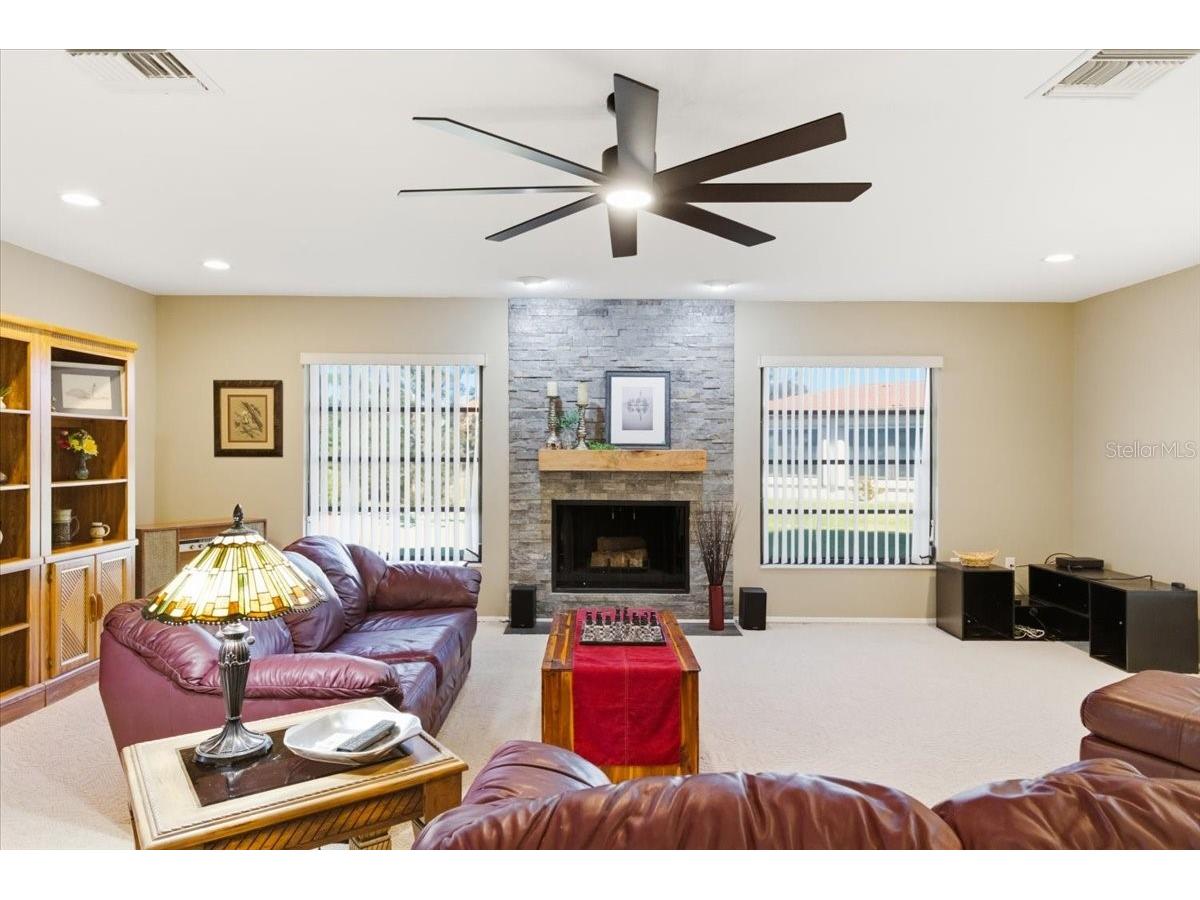 771 Vivienda South Court #9 Venice FL 34293 A4677704 image2