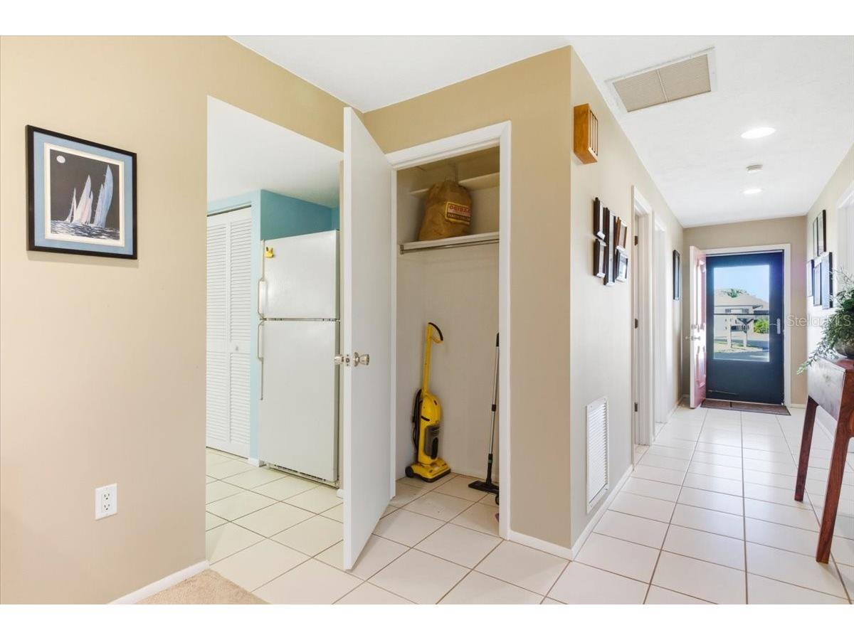 771 Vivienda South Court #9 Venice FL 34293 A4677704 image28