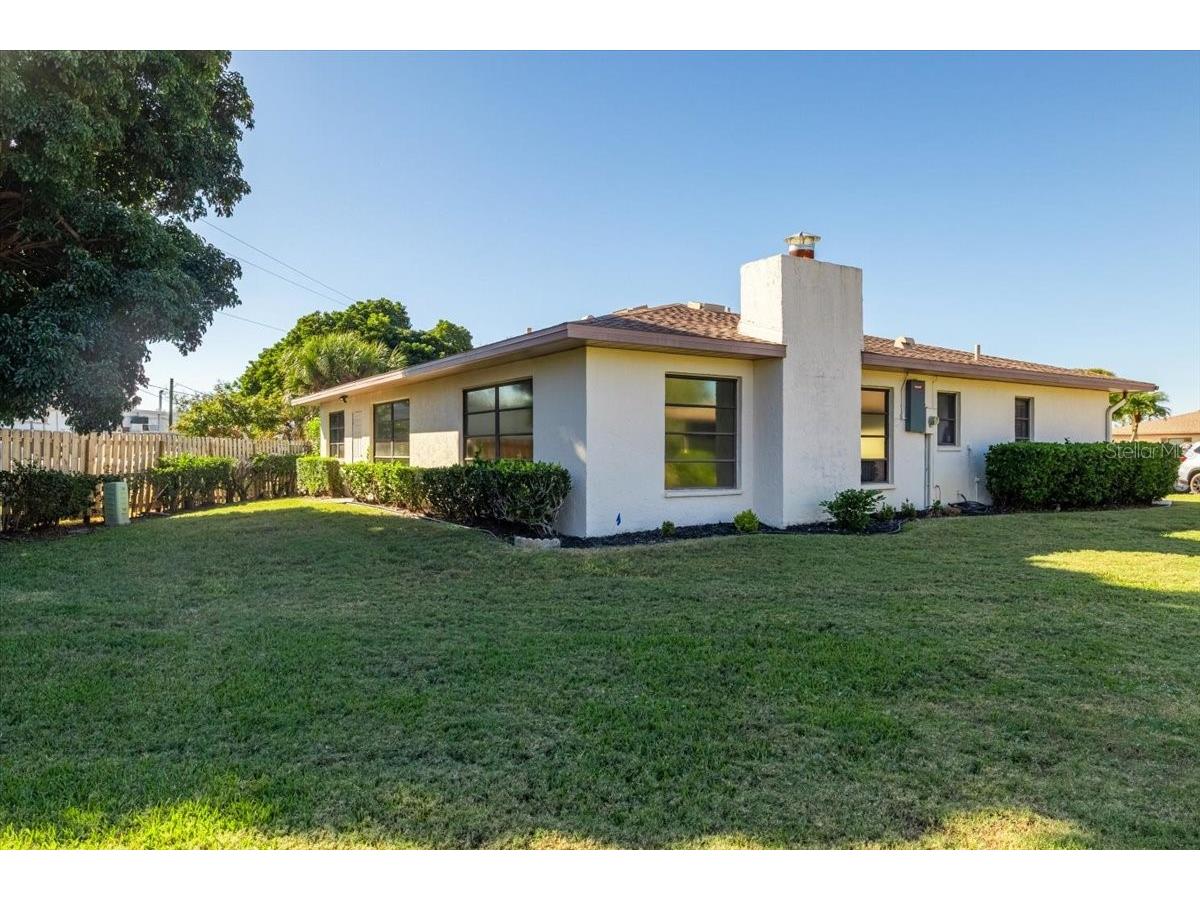 771 Vivienda South Court #9 Venice FL 34293 A4677704 image41