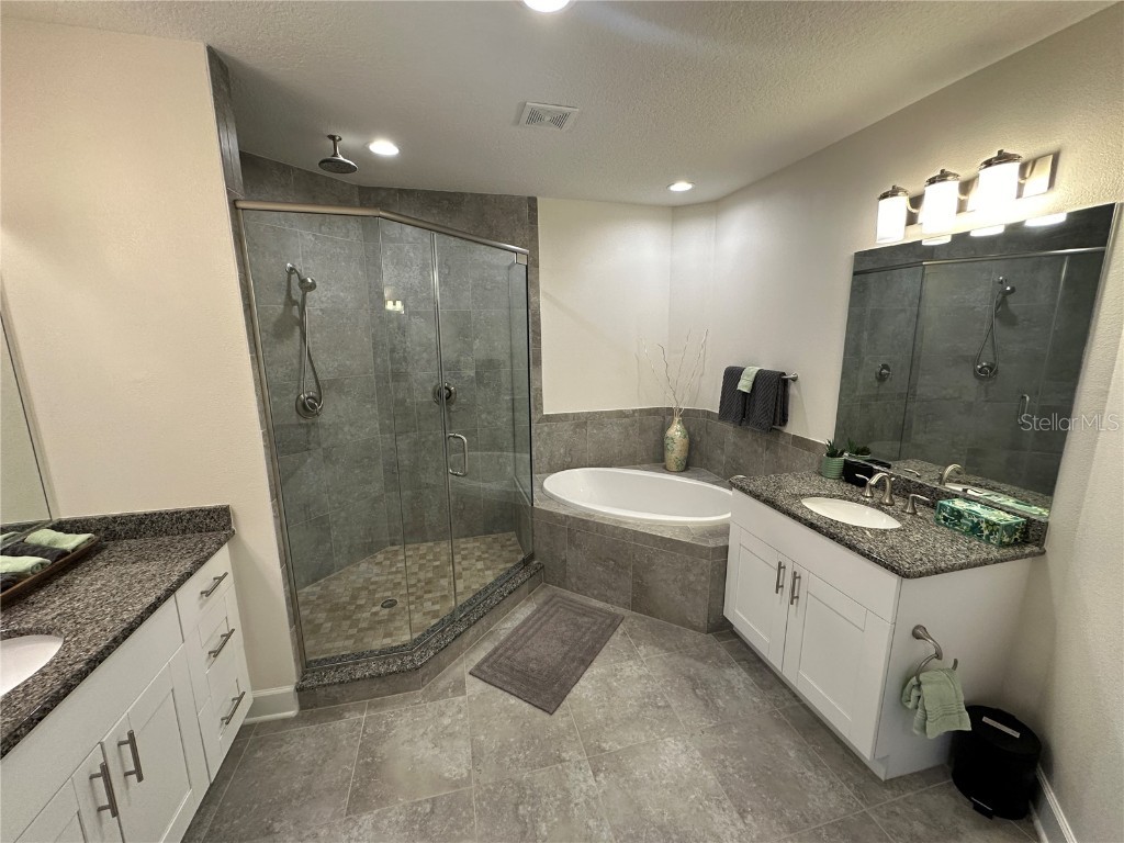 7710 34th Avenue W #202 Bradenton FL 34209 A4601256 image18