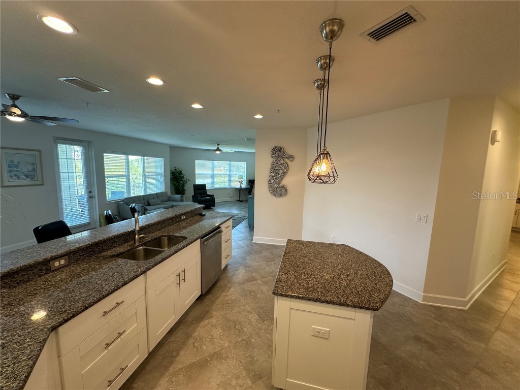 7710 34th Avenue W #202 Bradenton FL 34209 A4601256 image5