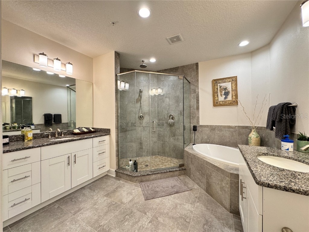 7710 34th Avenue W #202 Bradenton FL 34209 A4601256 image17