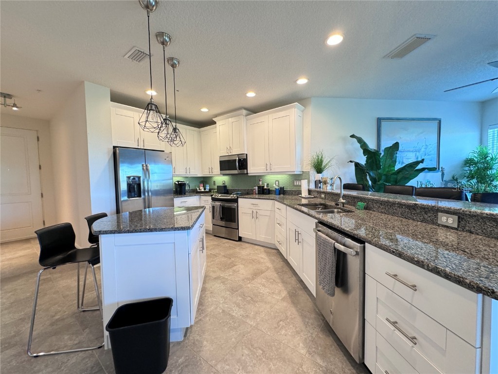 7710 34th Avenue W #202 Bradenton FL 34209 A4601256 image6