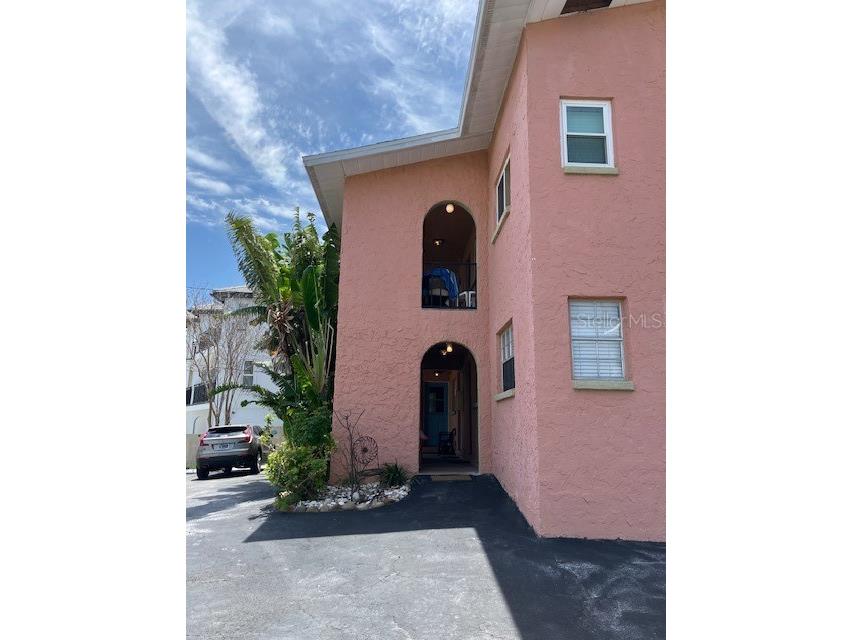 7710 Bayshore Drive #2 Treasure Island FL 33706 TB8465146 image1