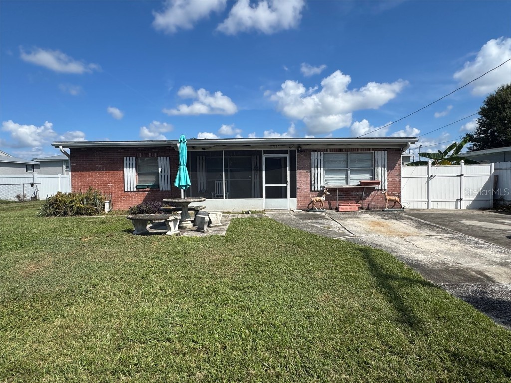 7710 Coral Vine Lane Tampa FL 33619 S5135528 image1