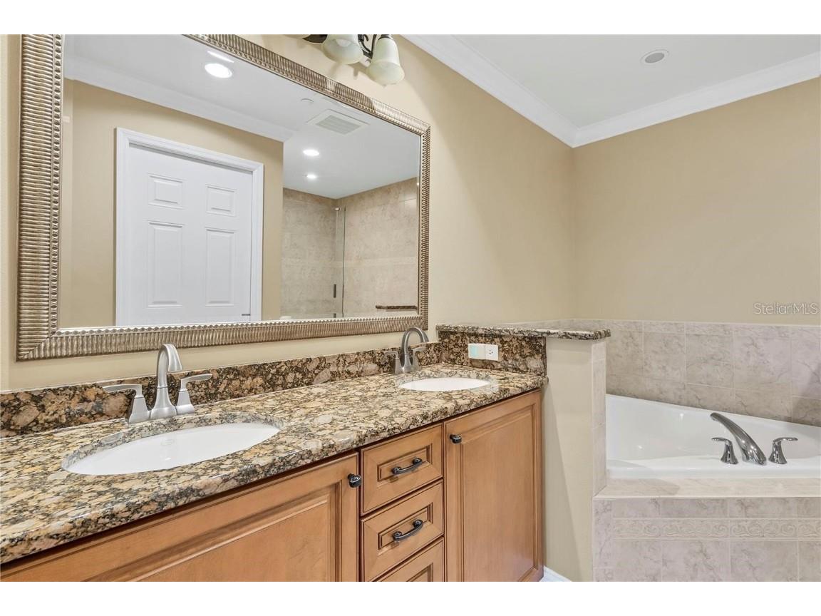 7710 Lake Vista Court #203 Lakewood Ranch FL 34202 A4653701 image15