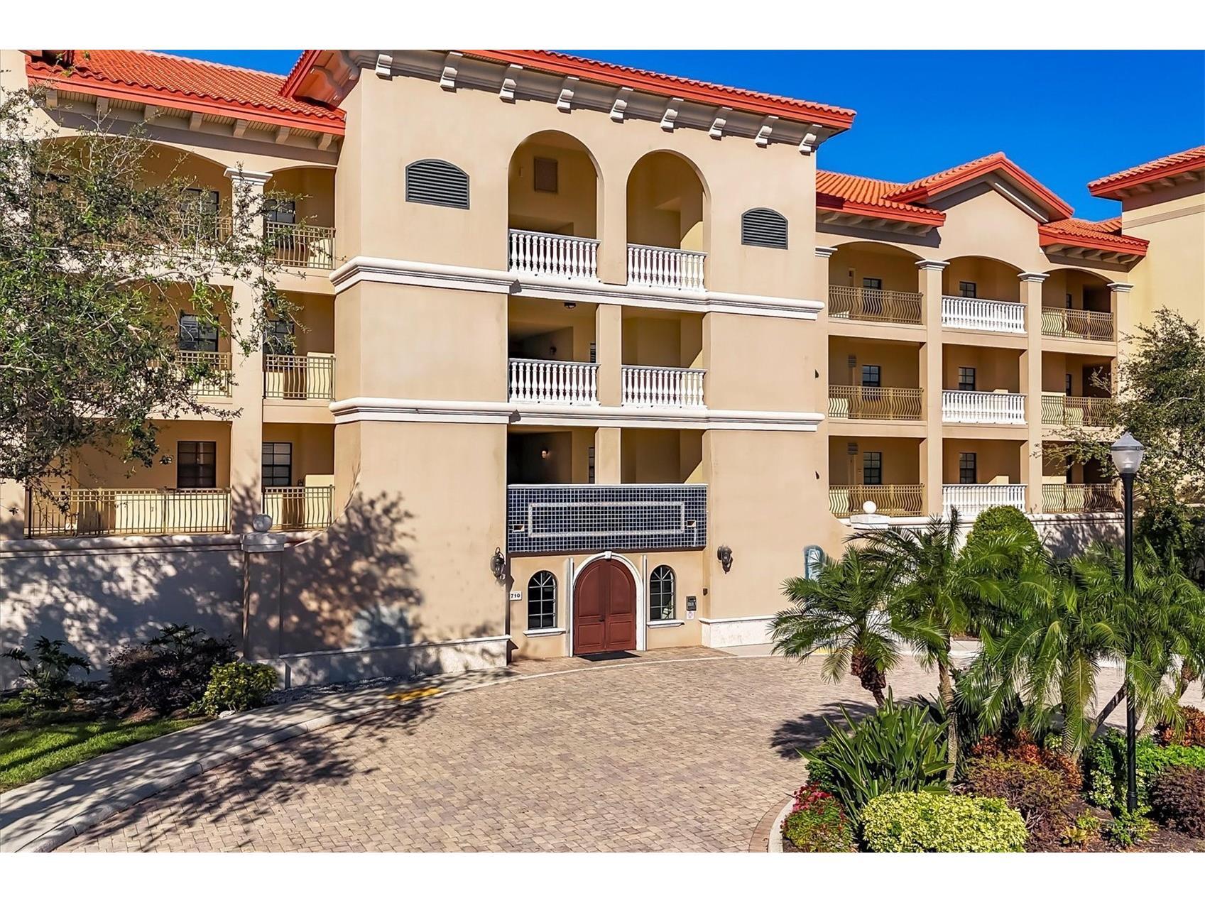 7710 Lake Vista Court #205 Lakewood Ranch FL 34202 TB8364053 image1