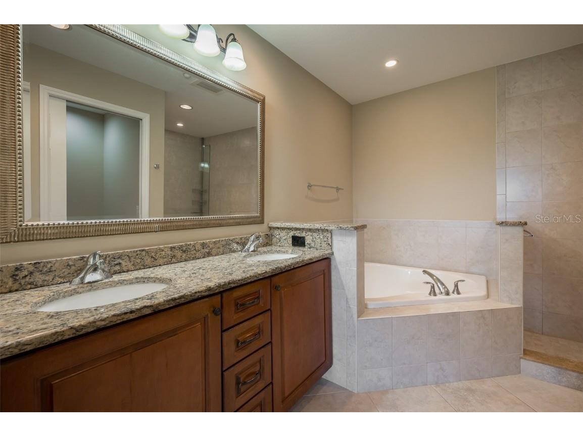 7710 Lake Vista Court #403 Lakewood Ranch FL 34202 A4659993 image25