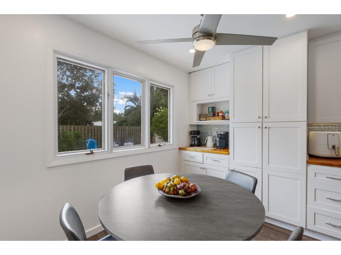 7711 25th Avenue W Bradenton FL 34209 A4664233 image20