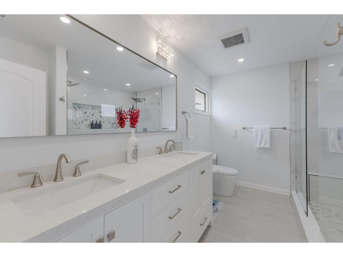 7711 25th Avenue W Bradenton FL 34209 A4664233 image25