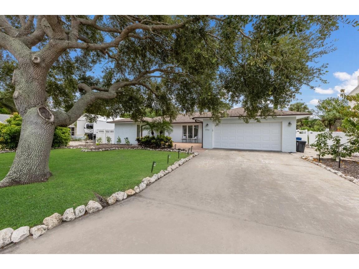 7711 25th Avenue W Bradenton FL 34209 A4664233 image5