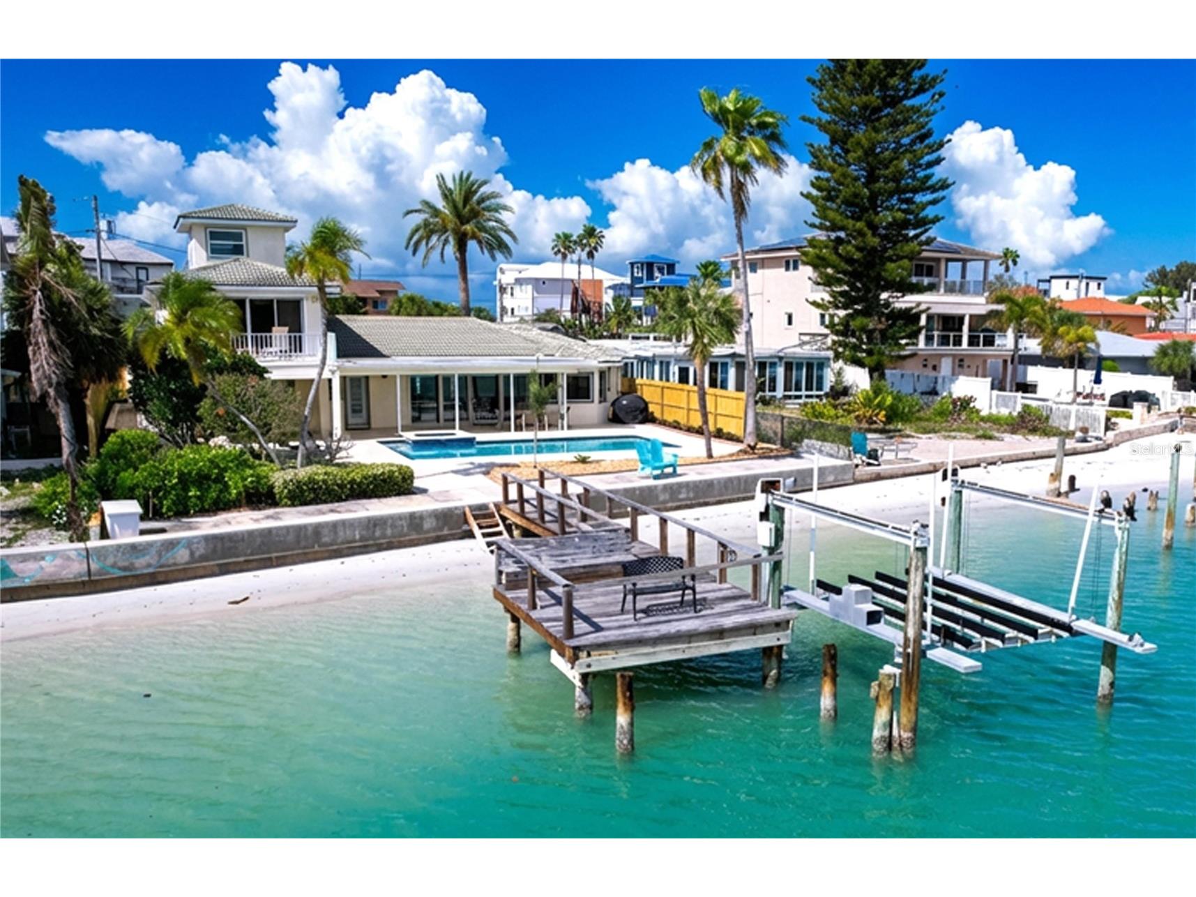7711 Bayshore Drive Treasure Island FL 33706 - BLIND PASS TB8488047 image1