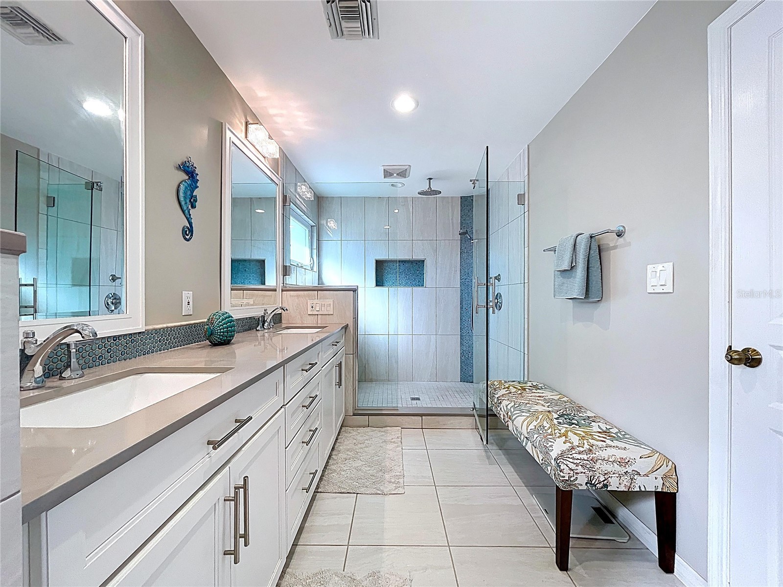 7711 Bayshore Drive Treasure Island FL 33706 - BLIND PASS TB8488047 image25