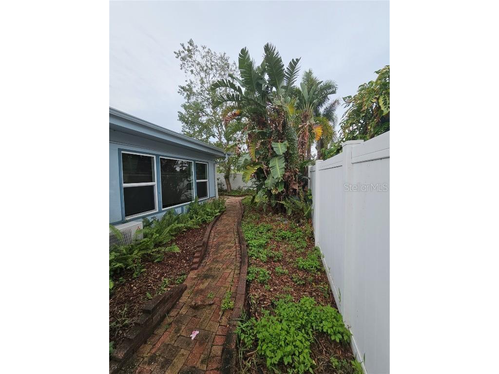 7711 Innis Court Saint Petersburg FL 33709 TB8343507 image57