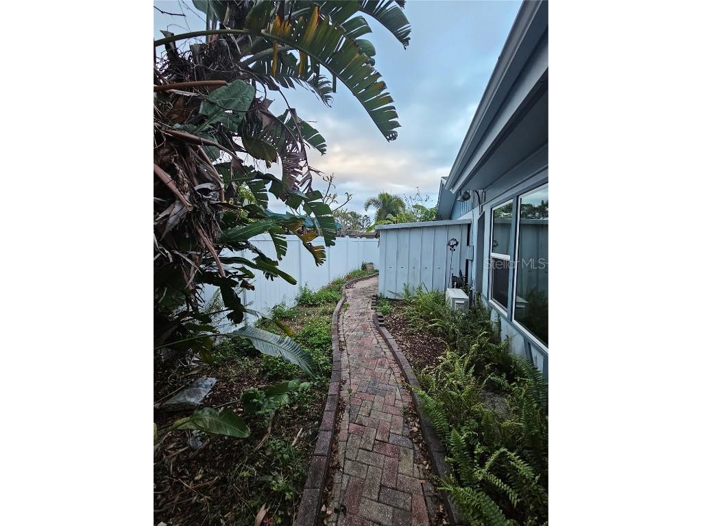 7711 Innis Court Saint Petersburg FL 33709 TB8343507 image59