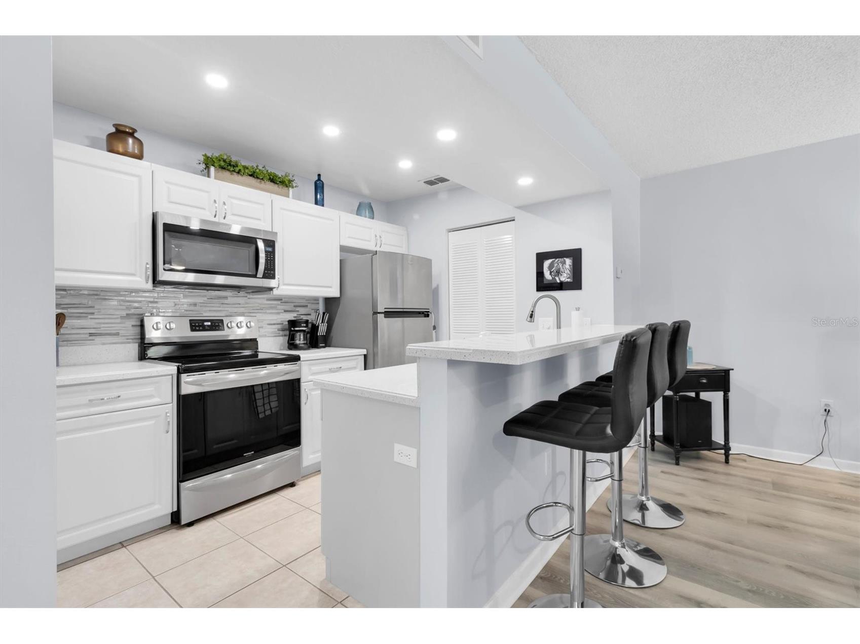 7712 Hillside Court #201 Hudson FL 34667 W7885493 image8