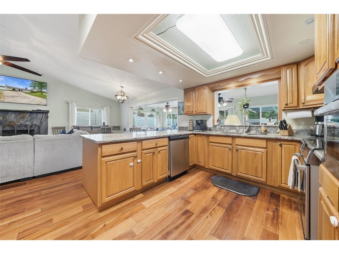 7712 Lakeside Woodlands Hudson FL 34667 W7880896 image13