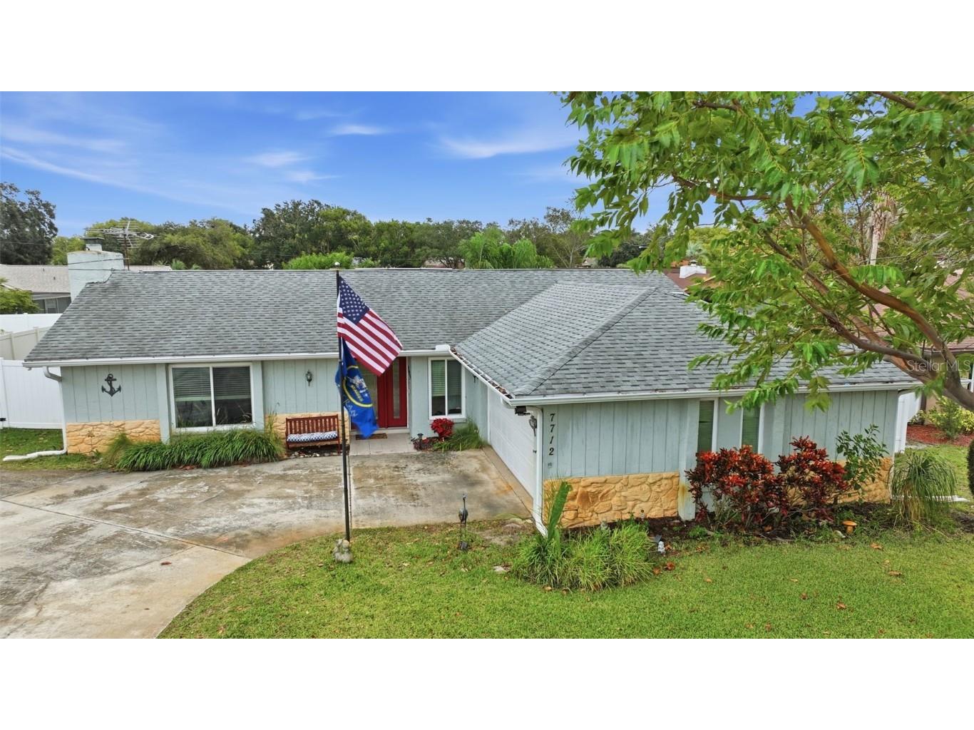 7712 Lakeside Woodlands Hudson FL 34667 W7880896 image2