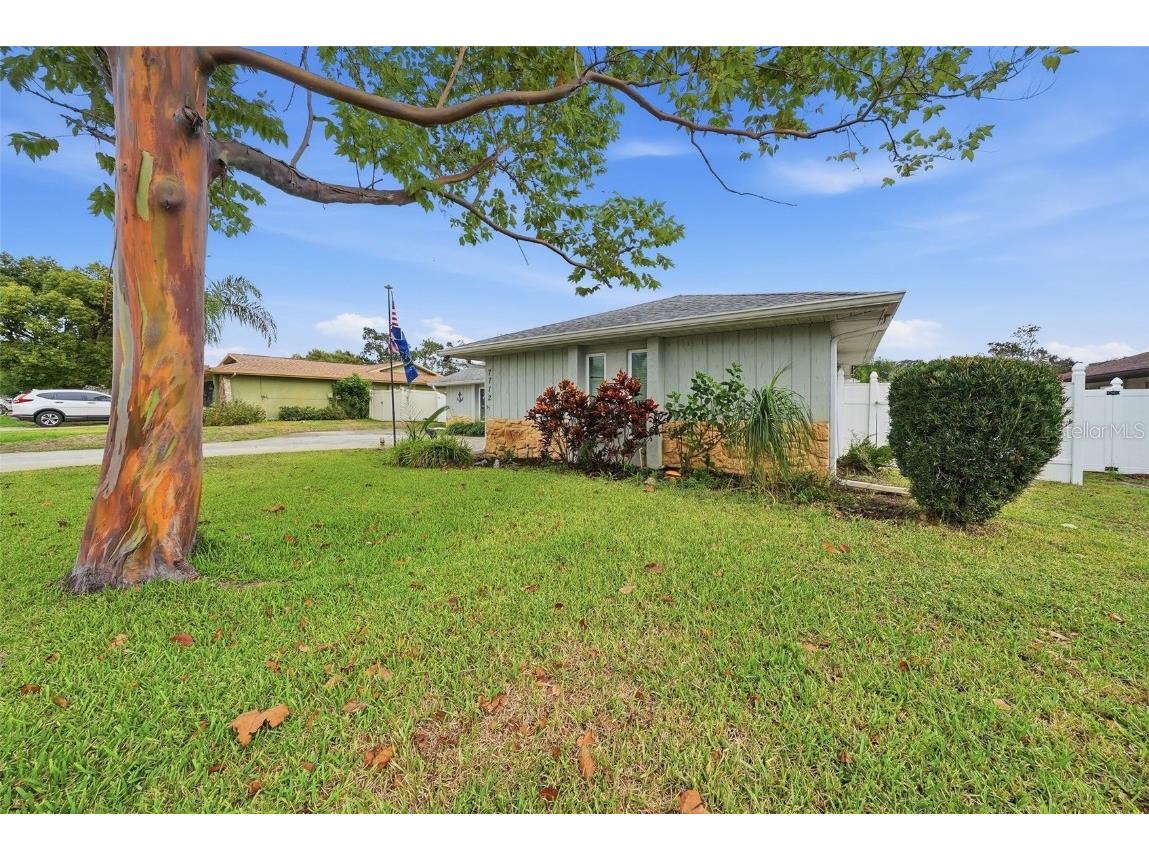 7712 Lakeside Woodlands Hudson FL 34667 W7880896 image6