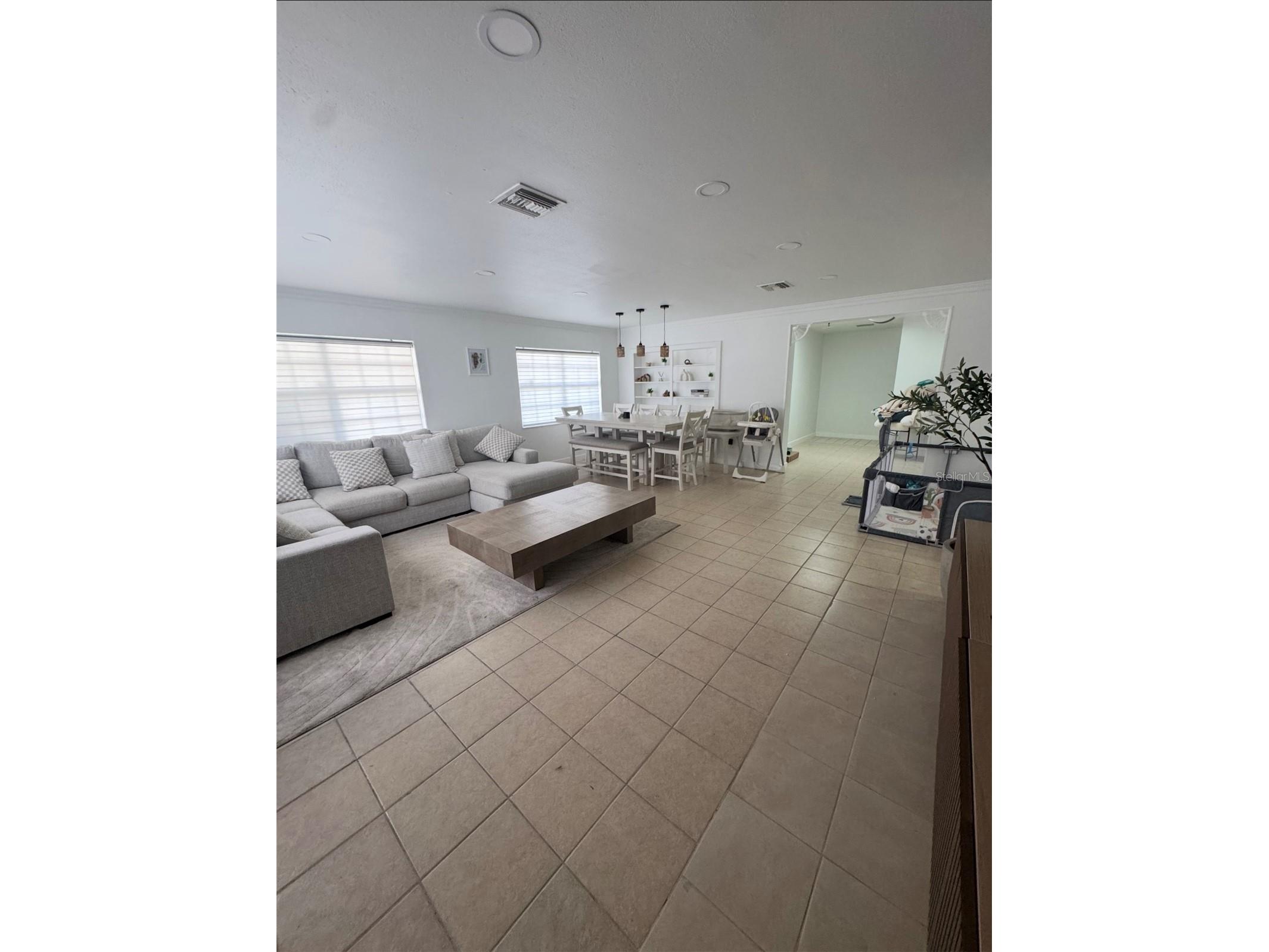 7712 W Powhatan Tampa FL 33615 TB8461235 image3