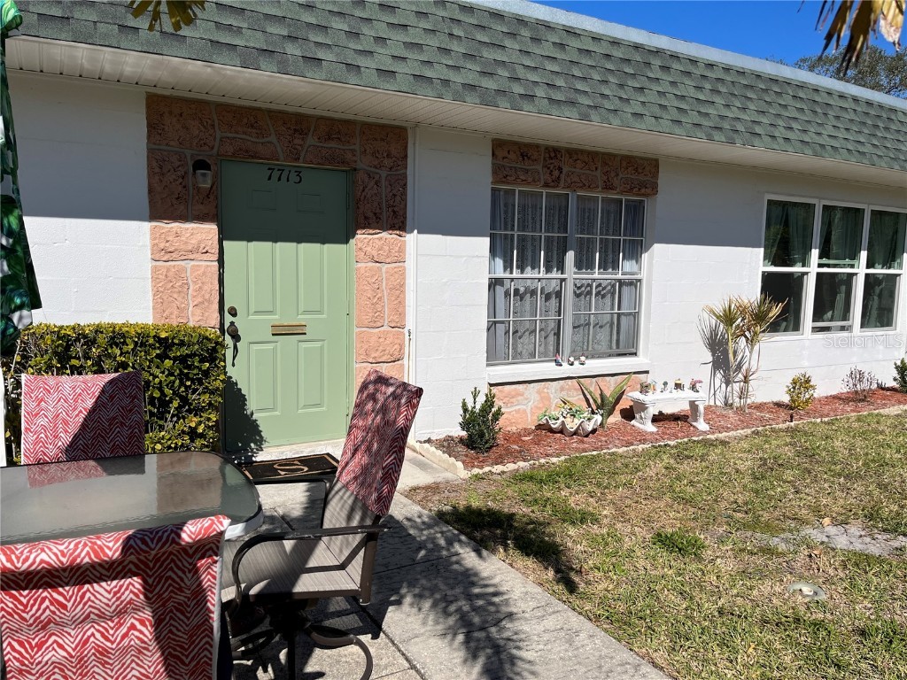 7713 N 39th Avenue N #7713 Saint Petersburg FL 33709 U8229830 image1