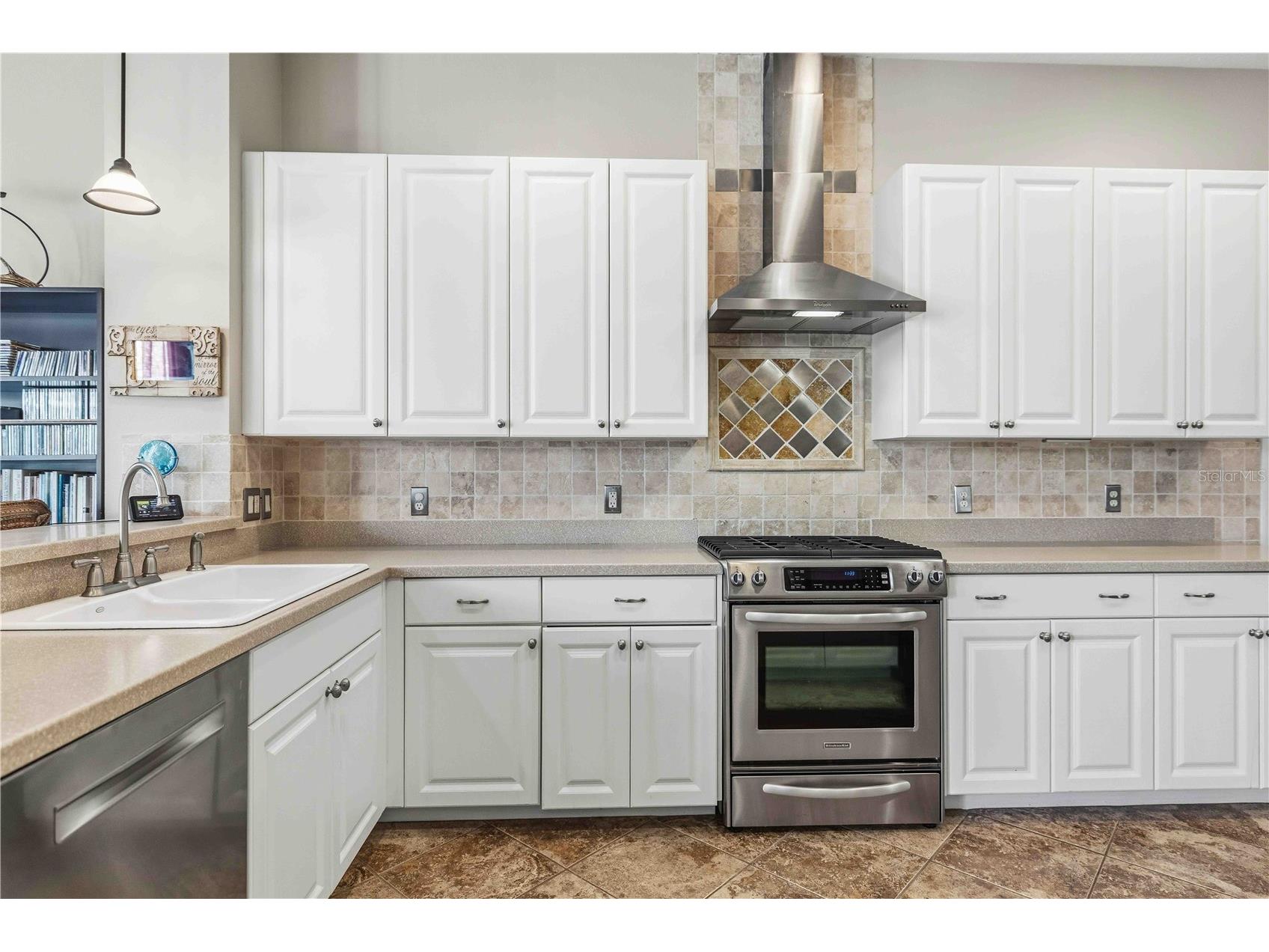 7714 Ashley Circle Bradenton FL 34201 A4681890 image8