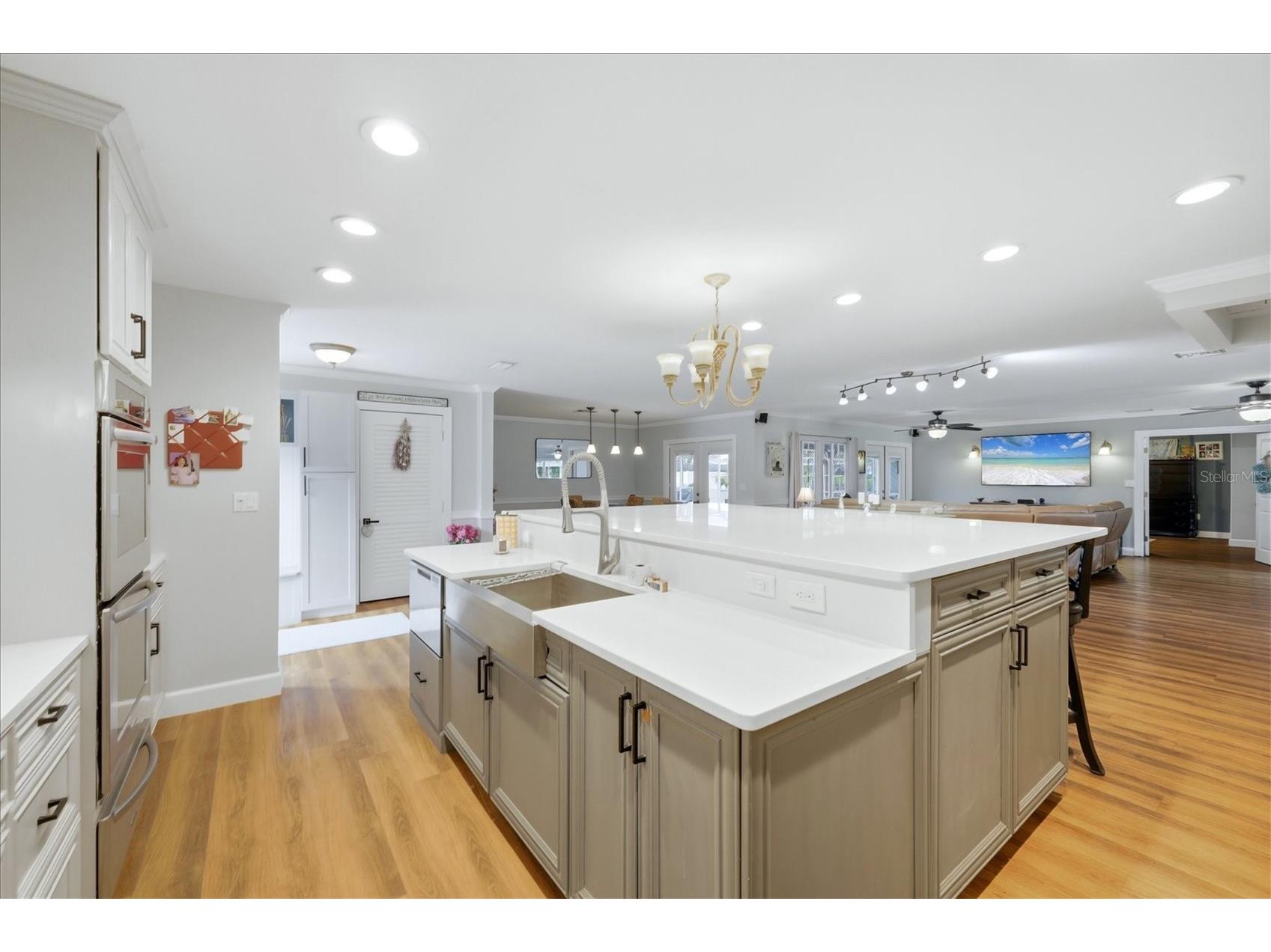 7714 N Leewynn Drive Sarasota FL 34240 A4696619 image14