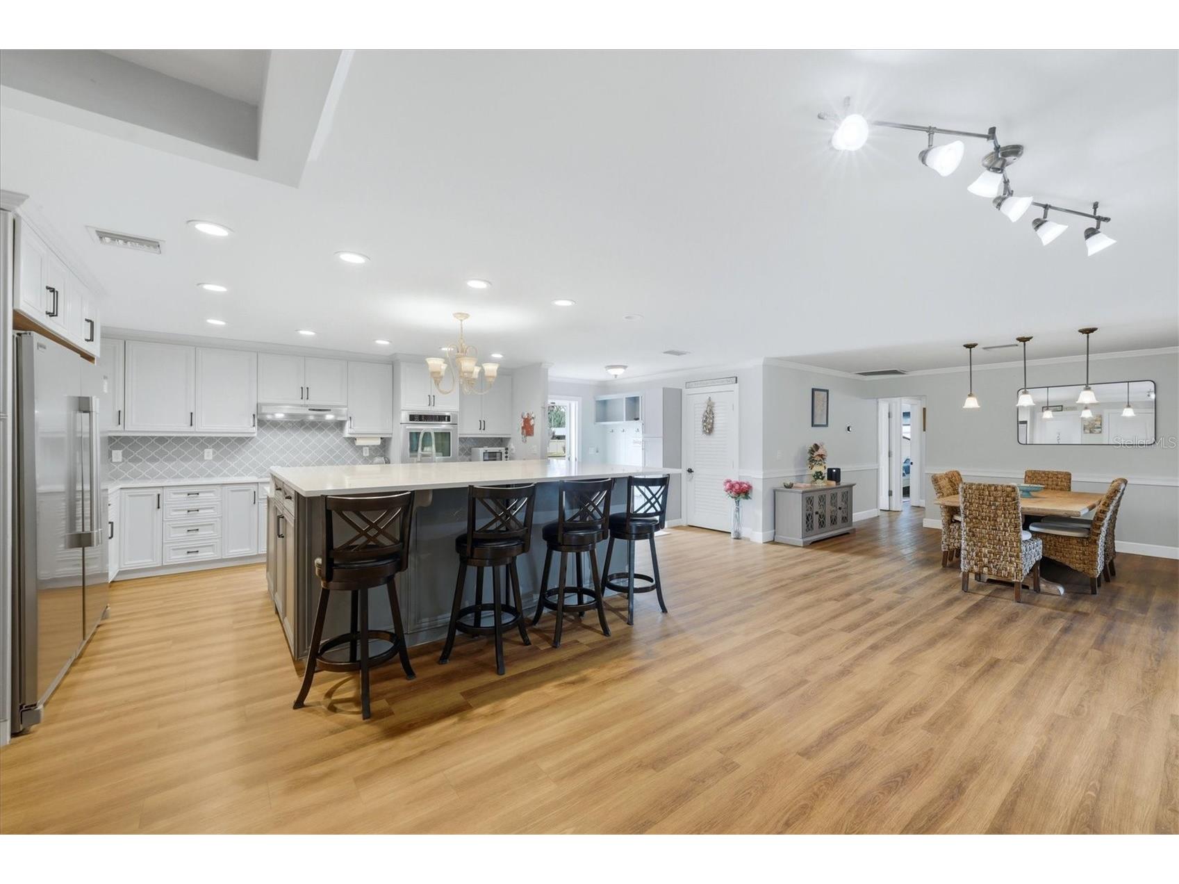 7714 N Leewynn Drive Sarasota FL 34240 A4696619 image16