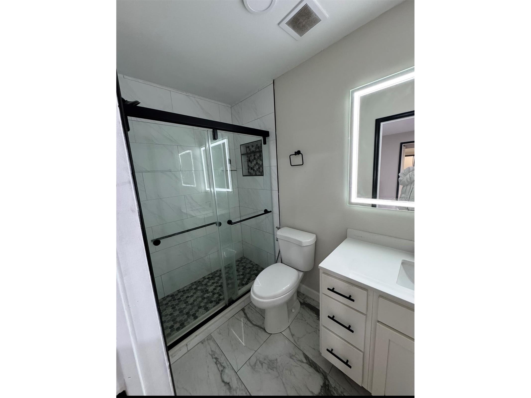 7714 W Powhatan Tampa FL 33615 TB8461330 image16