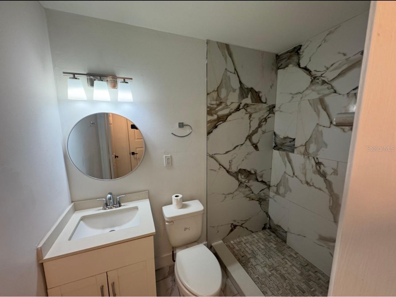 7714 W Powhatan Tampa FL 33615 TB8461330 image9