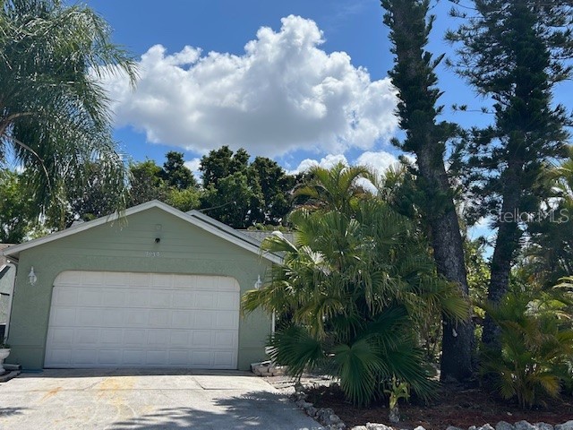 7715 33rd Lane E Sarasota FL 34243 A4687587 image1