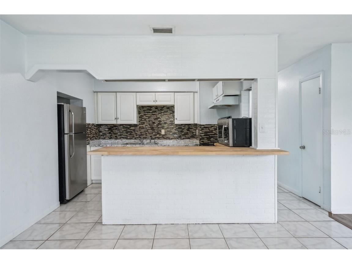 7715 Deleuil Avenue Tampa FL 33610 TB8384226 image10