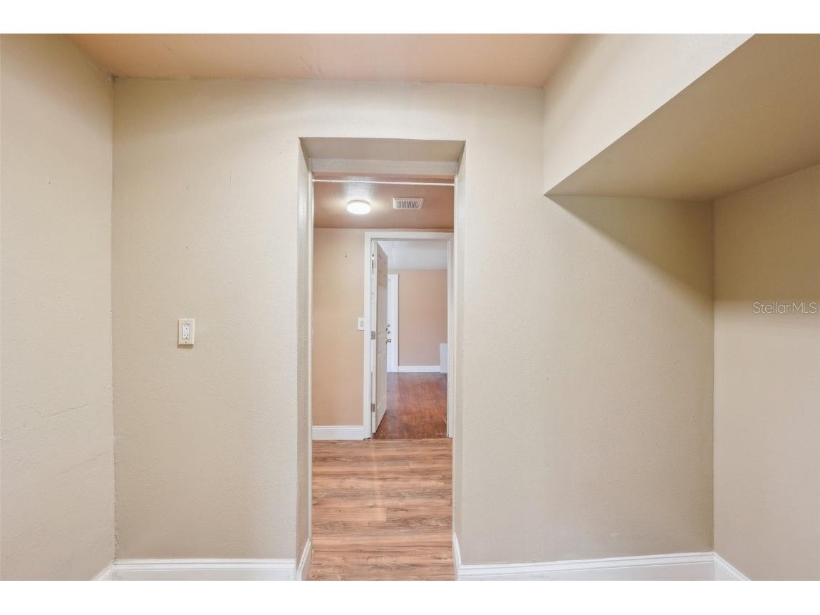 7715 Deleuil Avenue Tampa FL 33610 TB8384226 image17