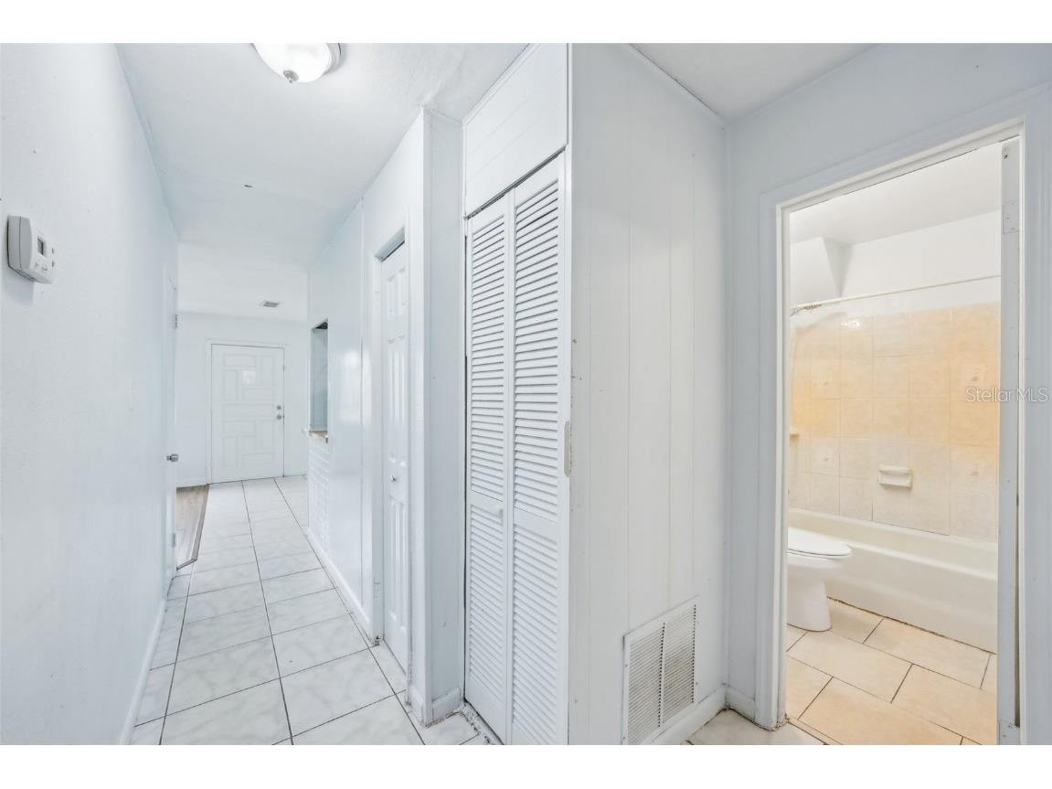 7715 Deleuil Avenue Tampa FL 33610 TB8384226 image24