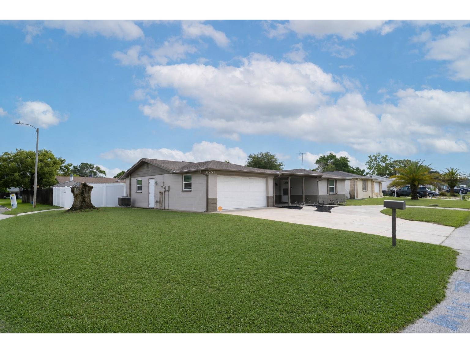 7715 Foxbloom Drive Port Richey FL 34668 TB8511788 image3