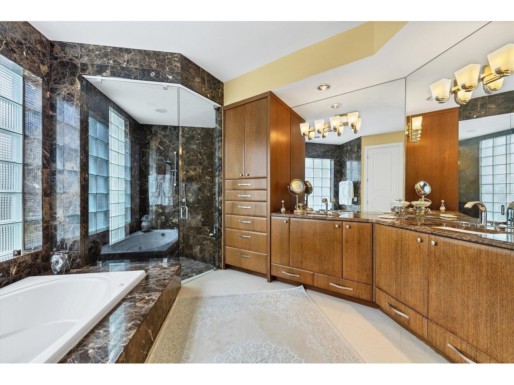 7716 Club Lane Sarasota FL 34238 A4679759 image39