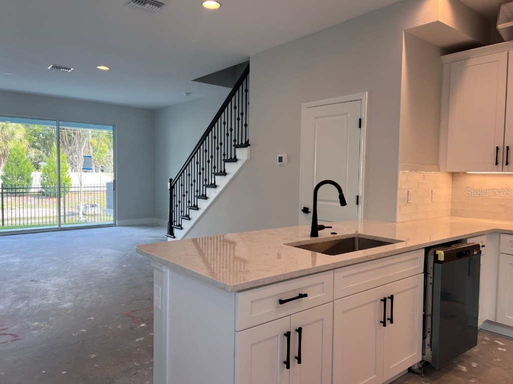 7717 93rd Street N Seminole FL 33777 TB8450868 image6