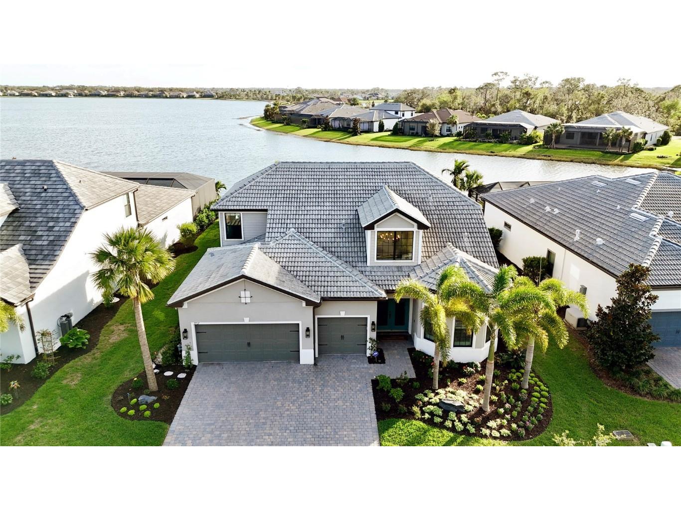 7717 Mainsail Lane Sarasota FL 34240 A4642571 image1