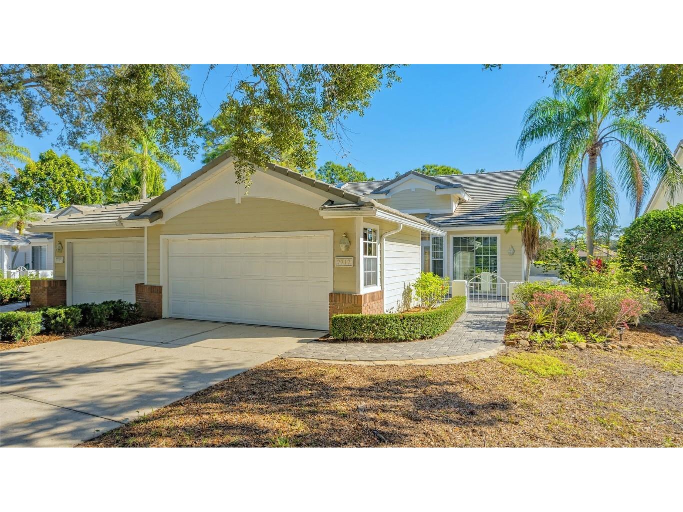 7717 Whitebridge Glen University Park FL 34201 A4593439 image1