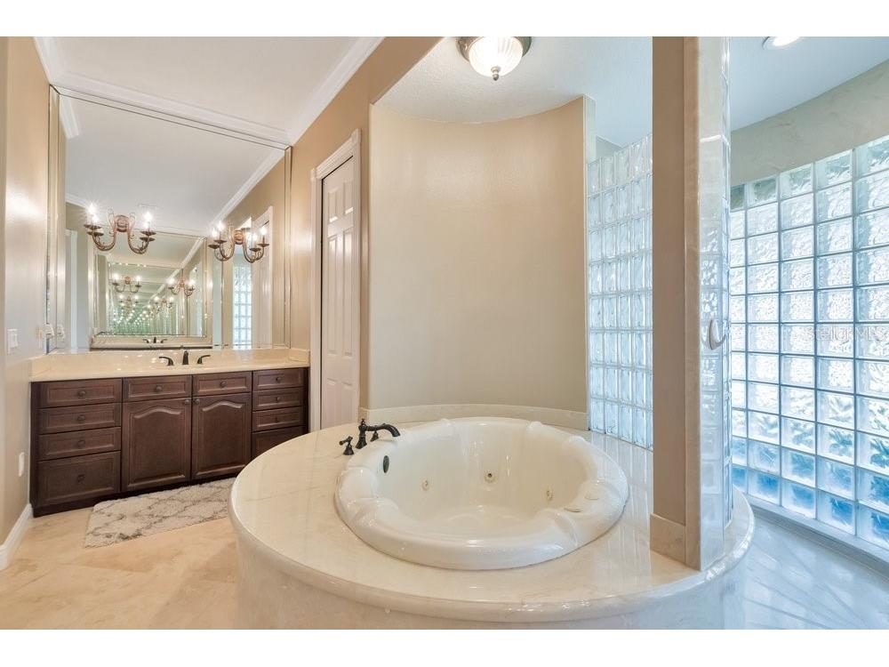 7718 Debeaubien Drive Orlando FL 32835 O6410511 image32