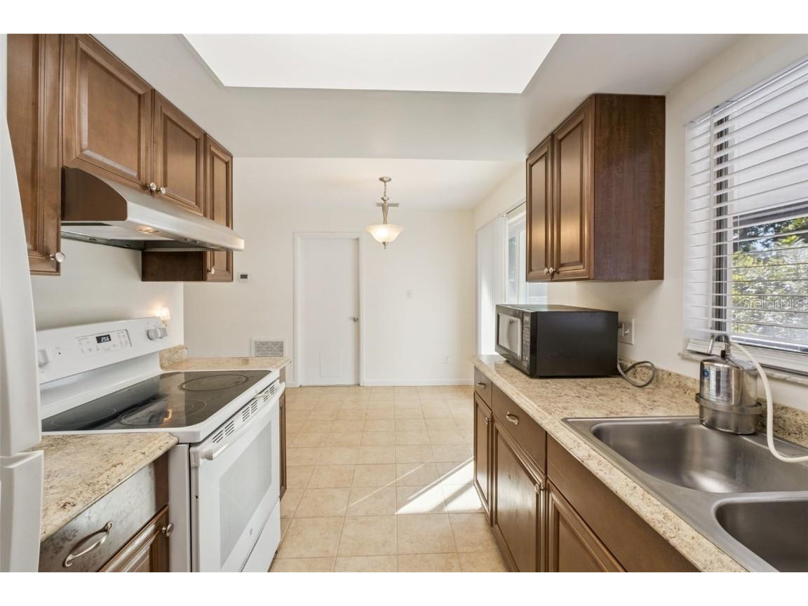 7718 Groveridge Court Orlando FL 32810 O6360649 image7