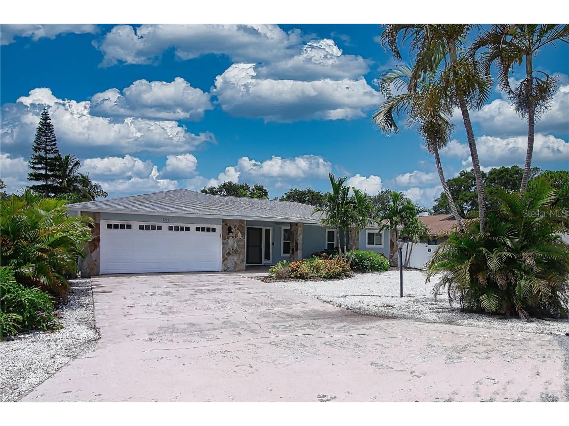 7719 25th Avenue W Bradenton FL 34209 A4574627 image1