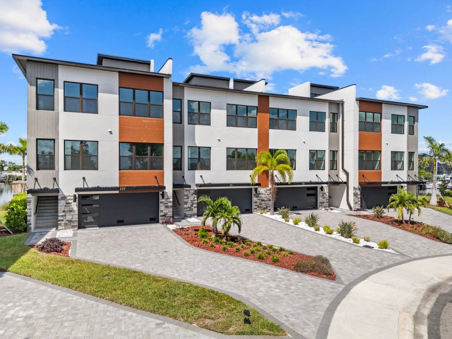 772 Gran Kaymen Way Apollo Beach FL 33572 TB8490023 image1