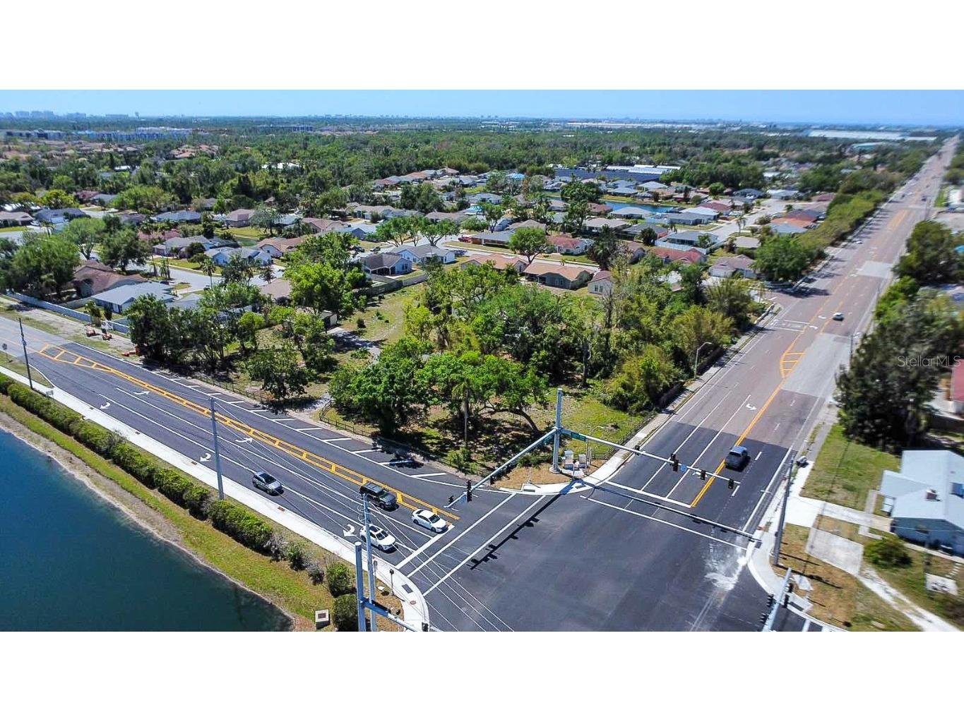 7720 Tuttle Avenue Sarasota FL 34243 TB8369041 image10