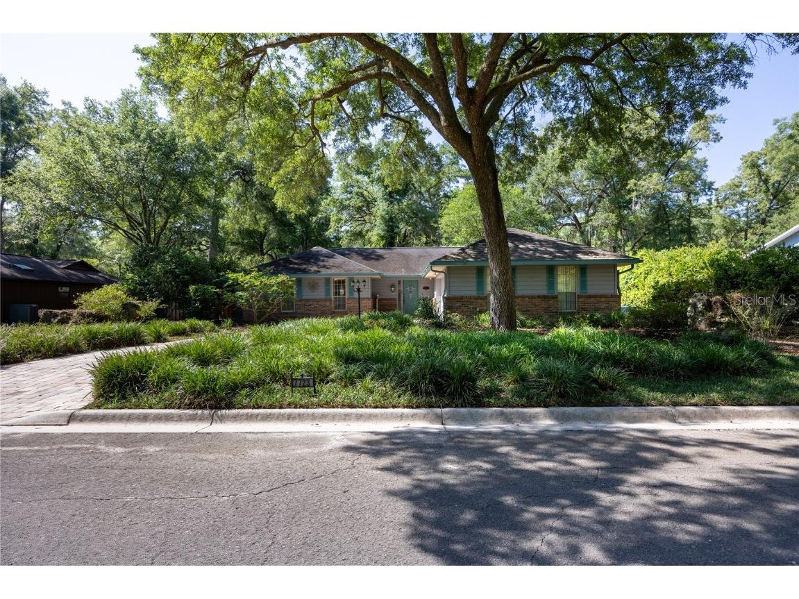 7723 SW 9th Place, Gainesville, FL, 32607 | MLS: GC521677 | Edina Realty