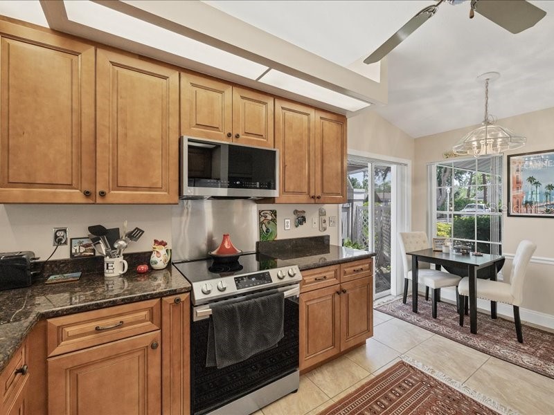 7724 Palm Aire Lane Sarasota FL 34243 A4649627 image14